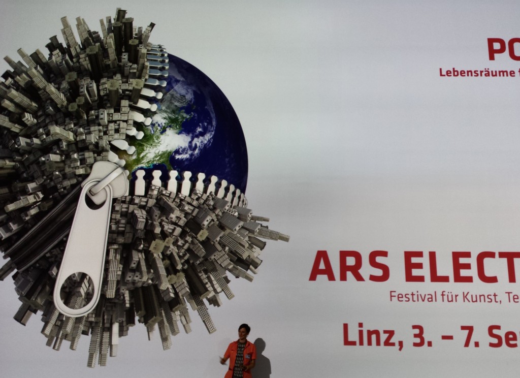  Luca Vivan, travel blogger, eco blogger, Ars Electronica, Linz, Austria, deepspace