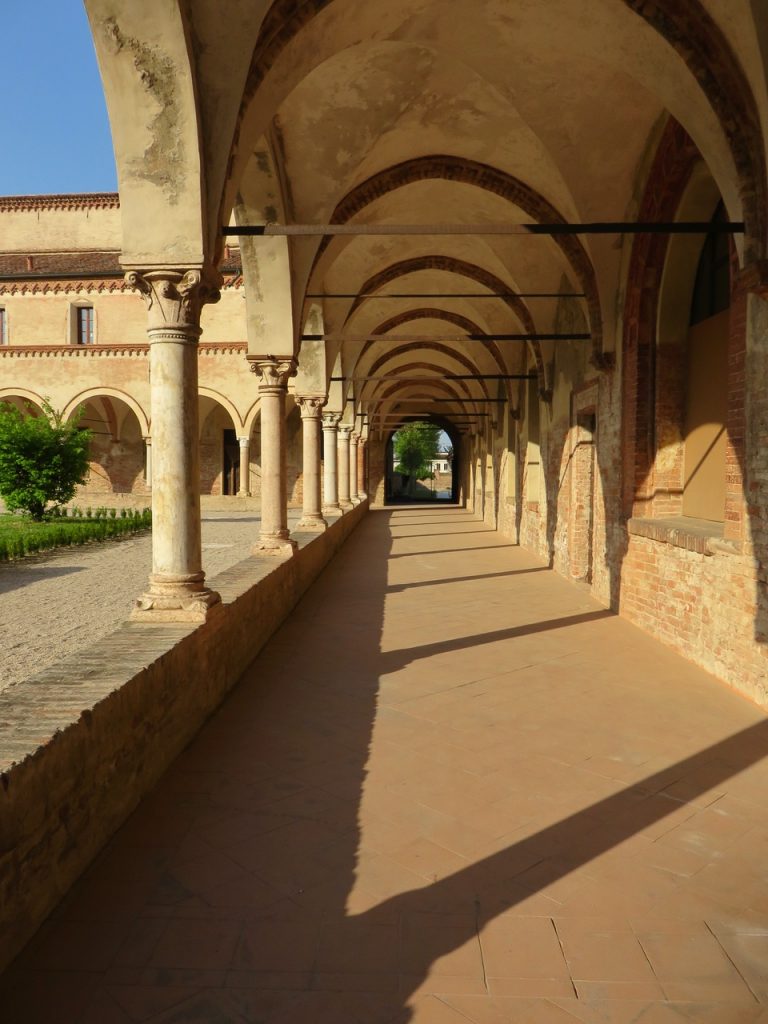 basso mantovano, San Benedetto Po, Abbazia San Benedetto in Polirone, chiostro benedettino, Mantova, Lombardia