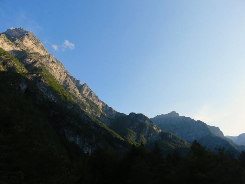 fine estate friuli, alba in val Cimoliana, parco dolomiti friulane