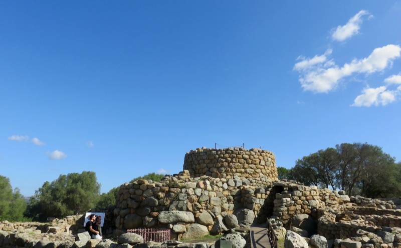 cosa fare vicino ad una casa vacanze in Sardegna, nuraghe la Prisgiona ad Arzachena