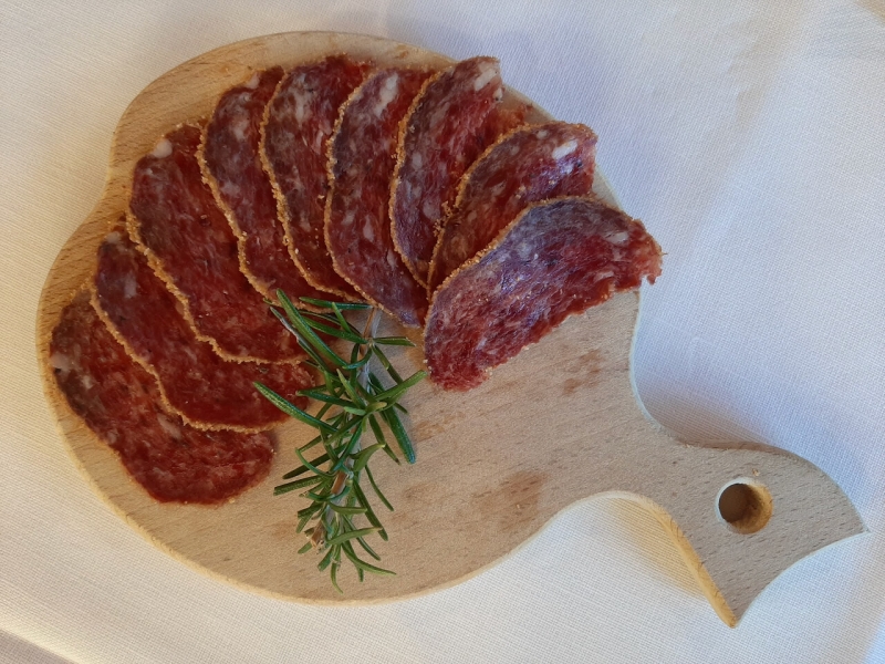  tagliere di pitina, presidio Slow Food del Friuli, prodotto enogastronomico della Valcellina